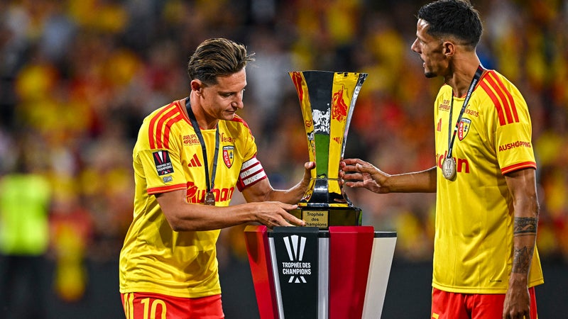 Lens: "C'est un entraîneur passionné", Thauvin a une "relation extraordinaire" avec Toppmöller