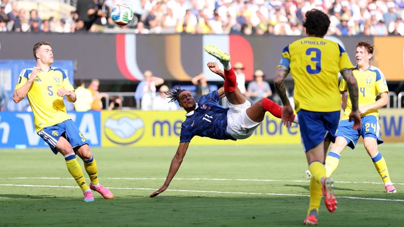 France-Suède: le ciseau sensationnel d'Olise, proche de marquer le plus beau but de la Coupe du monde