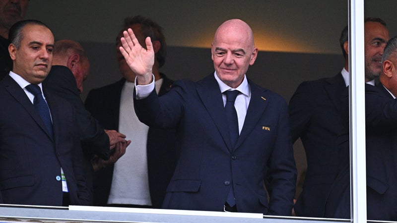 "Il nous fait honte": à la Fifa, la grogne des salariés contre Gianni Infantino monte