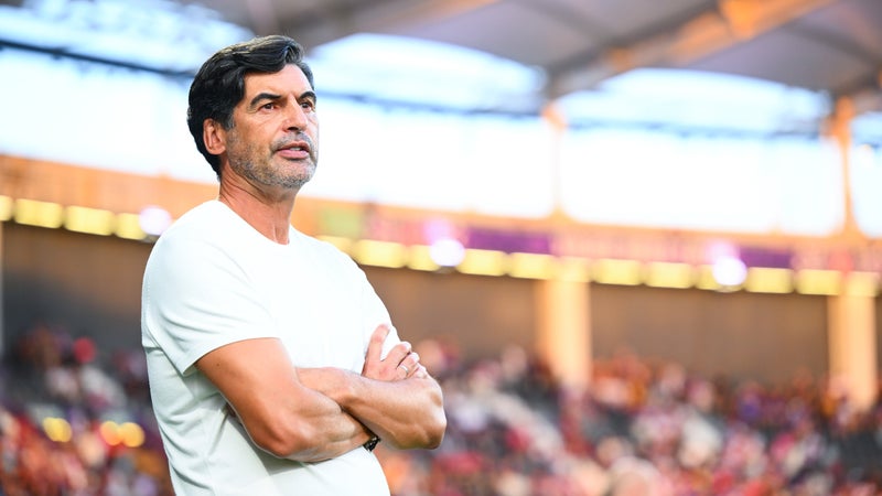 "Le meilleur entraîneur de l'histoire récente de l'OL": la déclaration lunaire de Paulo Fonseca après l'élimination en Ligue des champions