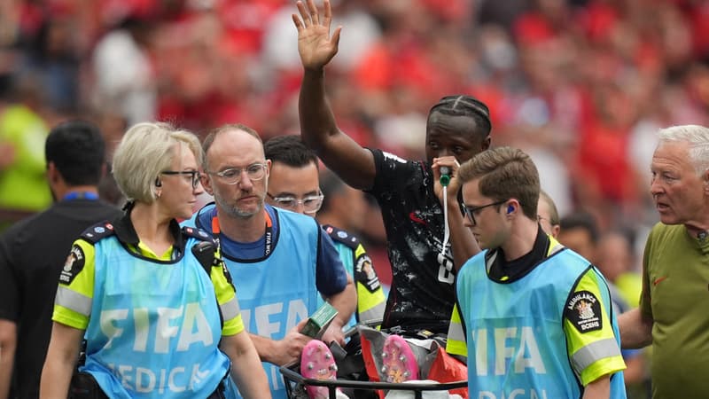 Coupe du monde 2026: Terrible blessure pour Ismaël Koné, sorti sur civière