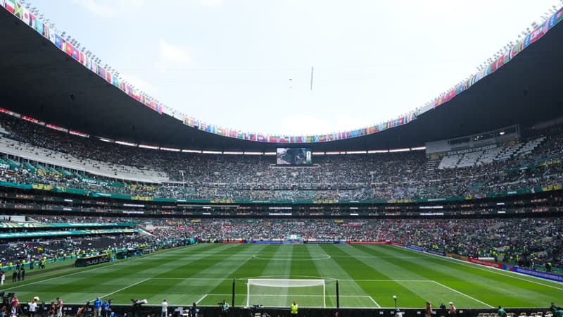 Une expérience VIP à la Coupe du monde en échange d'argent: un employé du stade Azteca arrêté pour location de son accréditation