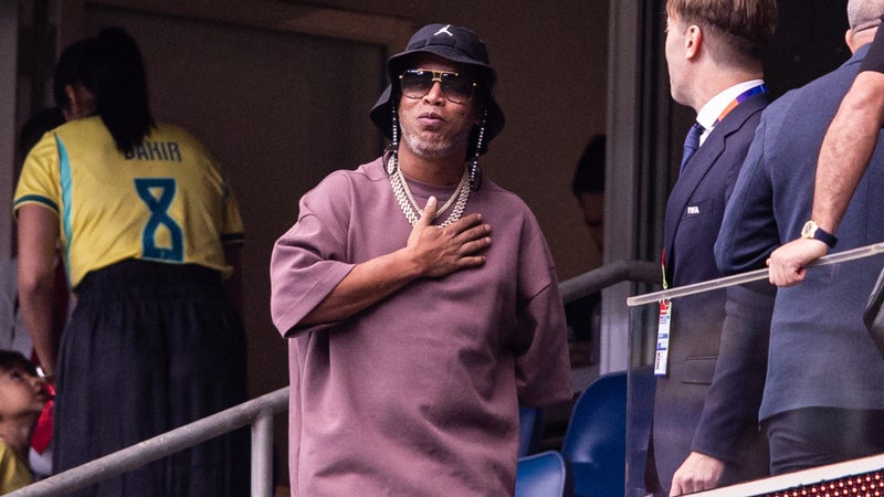 A 46 ans Ronaldinho est en Italie pour signer avec le Ravenne FC en Serie C