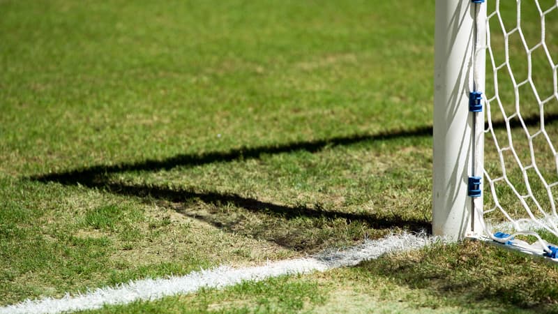 L'Équateur sous le choc: un arbitre se fait tirer dessus et meurt sur la pelouse lors d'un match amateur