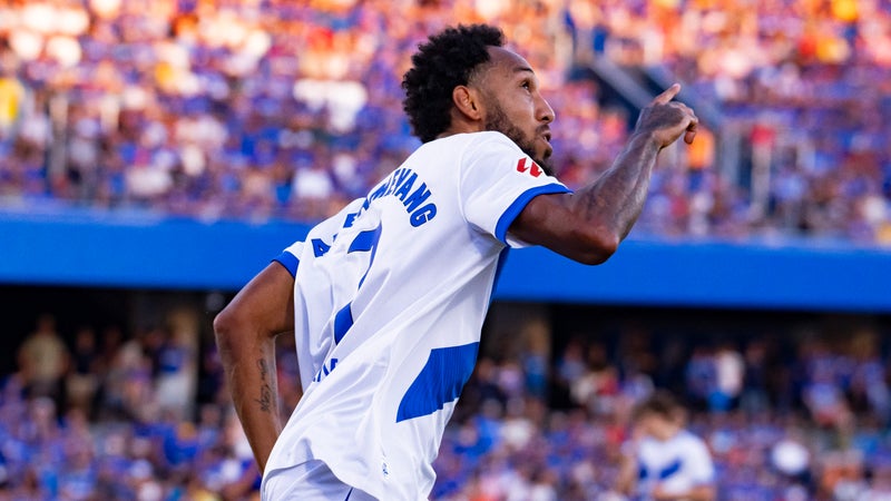 Un gros début de saison gâché par une blessure: Aubameyang absent plusieurs semaines avec La Corogne
