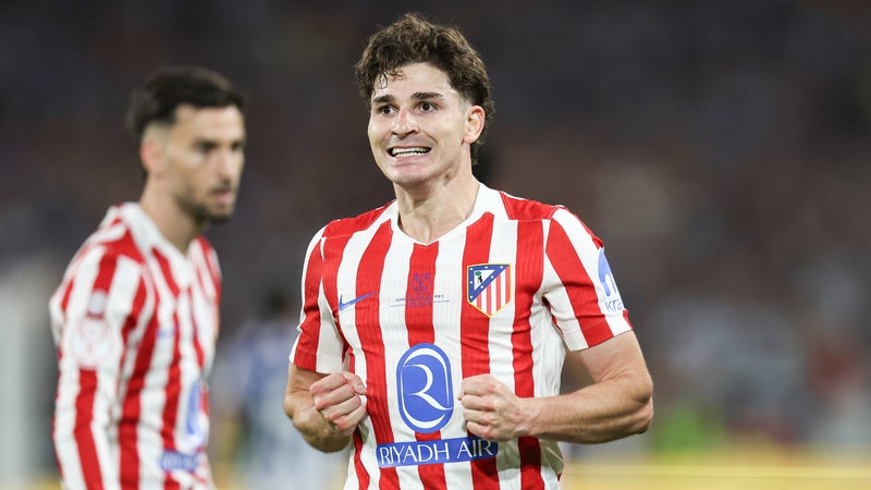 Mercato: Barça ou Atletico, pourquoi la semaine sera cruciale pour l'avenir de Julian Alvarez