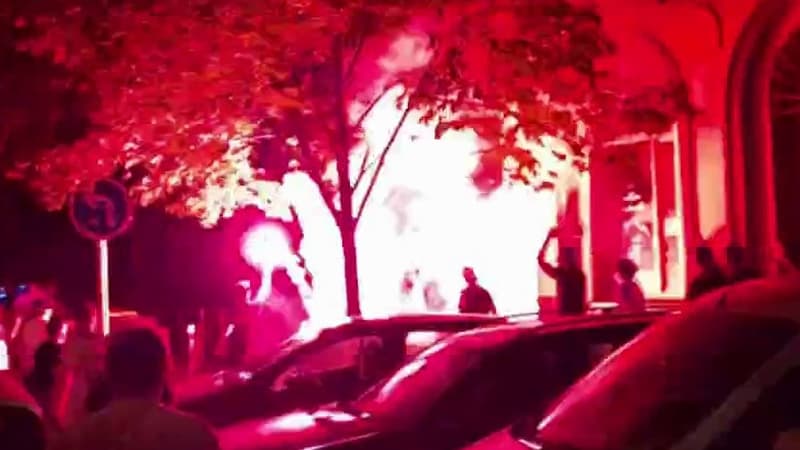 "Puta Francia", klaxons, fumigènes... scènes de joie en Corse après la défaite de la France contre l'Espagne
