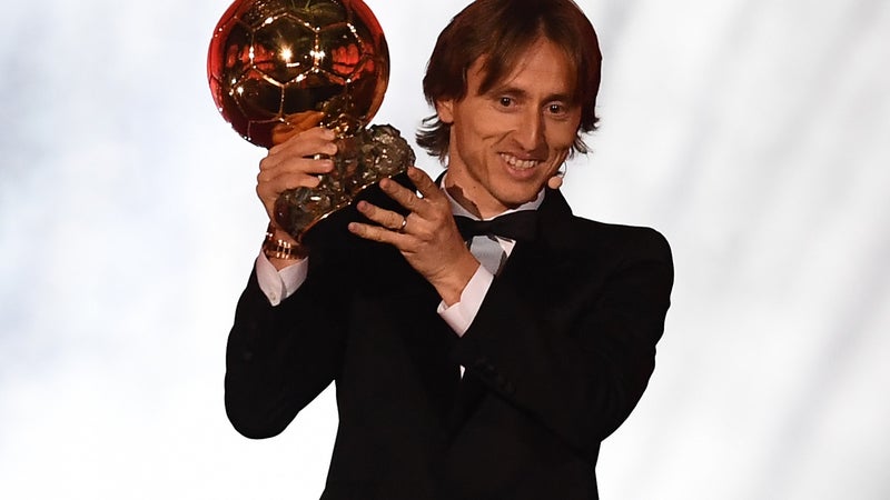 "J’entendais des larmes", l’immense émotion de Modric, "incapable de répondre" lorsqu’il a appris qu’il était Ballon d’or en 2018