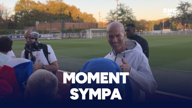 Équipe de France : Zidane à la rencontre de ses jeunes fans à Clairefontaine