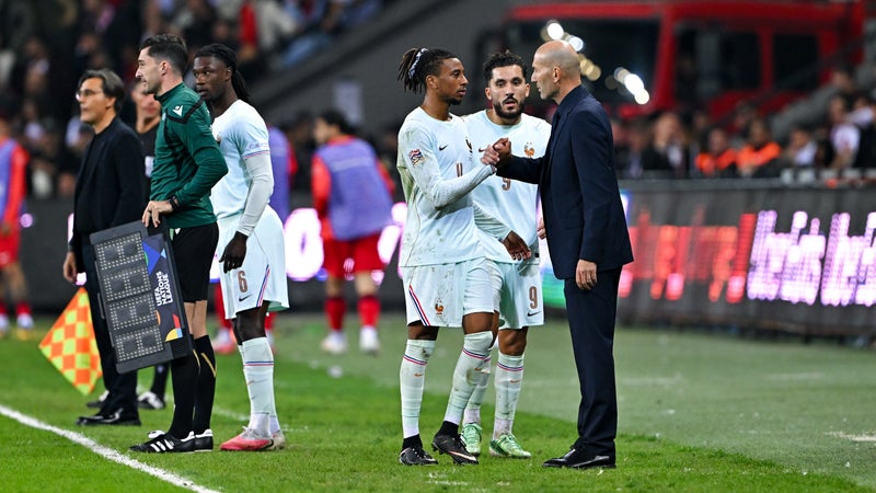 Turquie-France: "Cette victoire, elle est pour lui", comment les Bleus ont vécu la première de Zidane