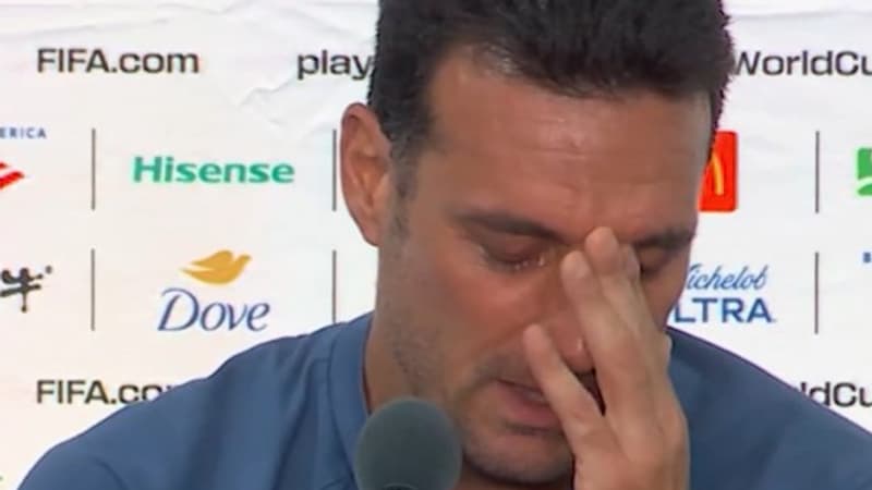 Coupe du monde: submergé par l'émotion, Lionel Scaloni abrège sa conférence de presse en larmes