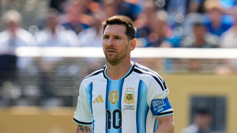 Les adieux d'une légende: Lionel Messi annonce sa retraite internationale avec l'Argentine