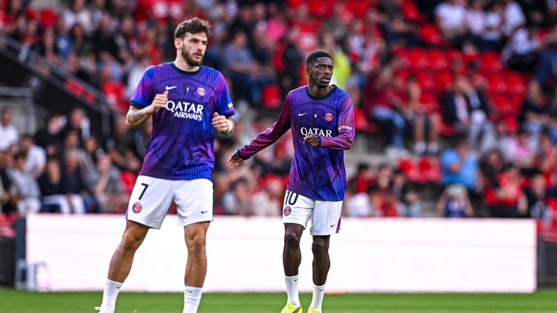 "Tu ne rentres pas toi?": quand Dembélé trolle Kvaratskhelia, resté sur le banc lors de PSG-Bratislava