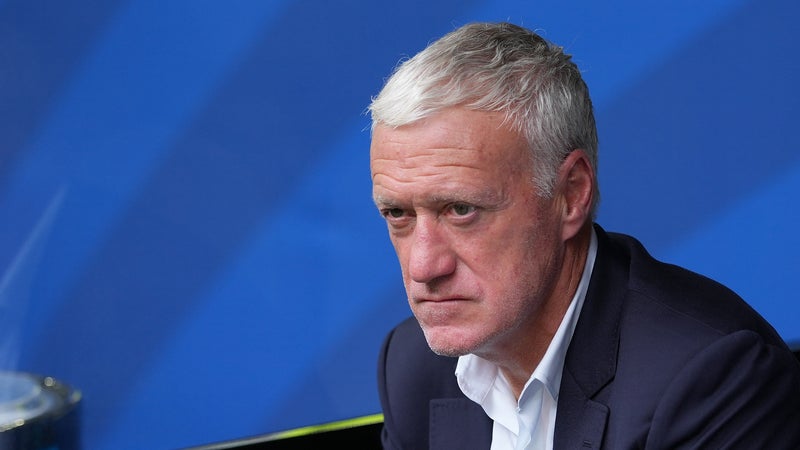 Approches de l'Arabie saoudite, saison blanche... Quel avenir pour Didier Deschamps deux mois après son départ de l'équipe de France?