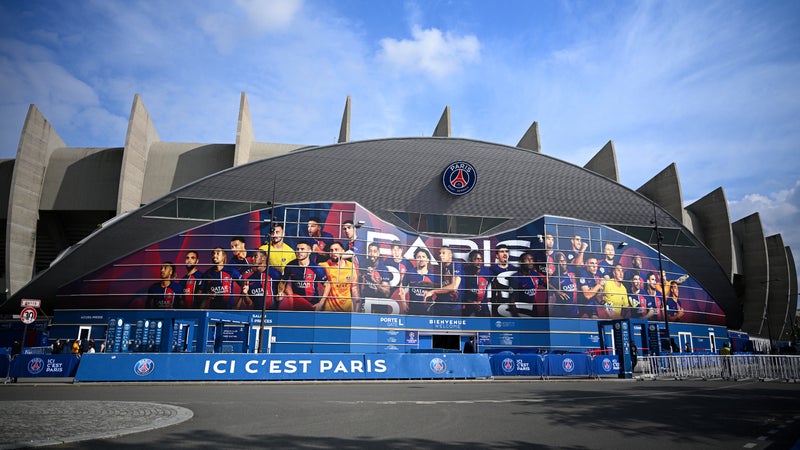 PSG: la fille de l'architecte du Parc des Princes peut-elle vraiment empêcher l'agrandissement du stade?