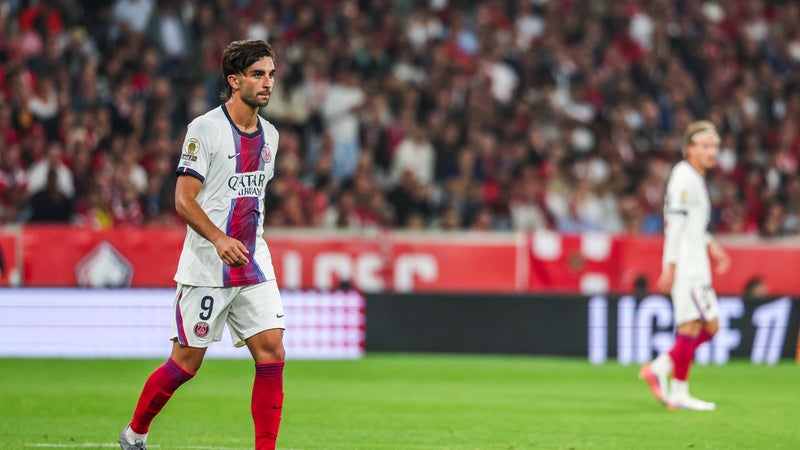 Après avoir tenté un dernier coup offensif, le mercato du PSG est terminé dans le sens des arrivées