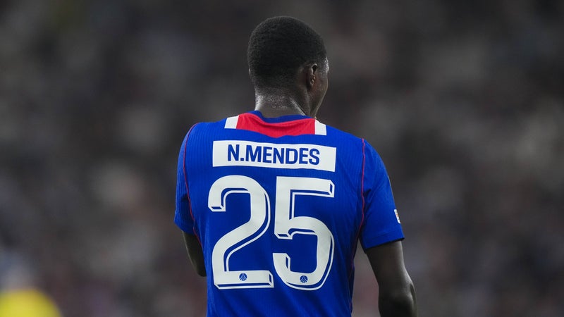 Ligue 1: 141,99 euros, le PSG a toujours le maillot le plus cher du championnat