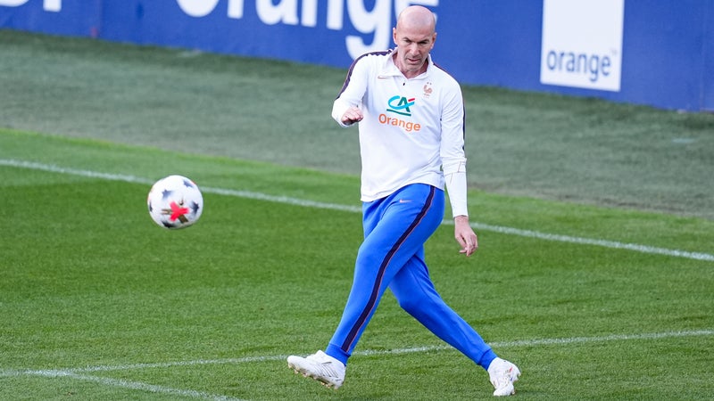 Equipe de France: quand Zinédine Zidane, 54 ans, distribue encore des caviars à l’entraînement