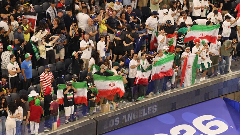 Iran - Nouvelle-Zélande: "C'est notre affaire, ça ne vous regarde pas", la réponse cash de Rezaian sur l'hymne iranien sifflé à la Coupe du monde