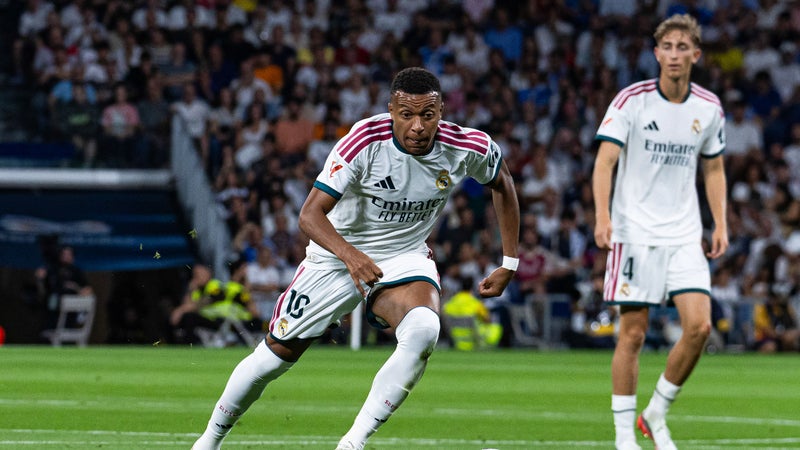 DIRECT. Real Madrid-Malaga: Mbappé titulaire, Mourinho espère la passe de trois