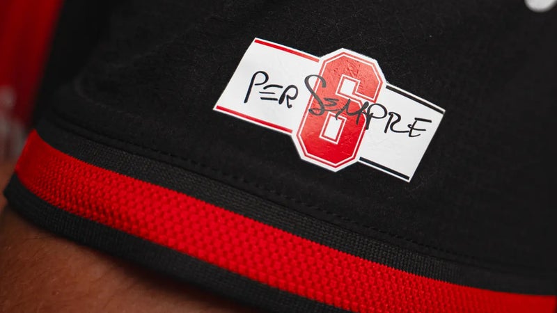 Décès de Franco Baresi: L'AC Milan rend hommage à sa légende avec un écusson sur son maillot