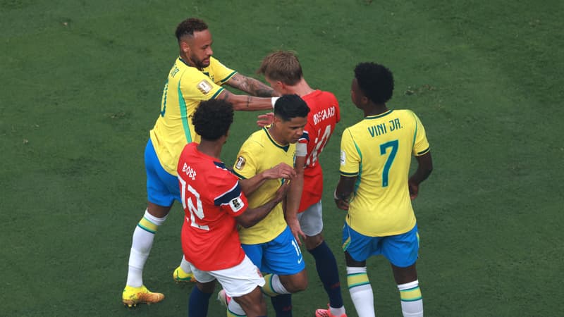 Brésil-Norvège: coup dans le dos, faute, petit pont... Neymar a laissé éclater sa frustration contre Odegaard