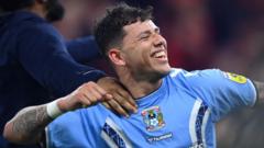 Hamer rejoint Coventry City pour un accord « à long terme »
