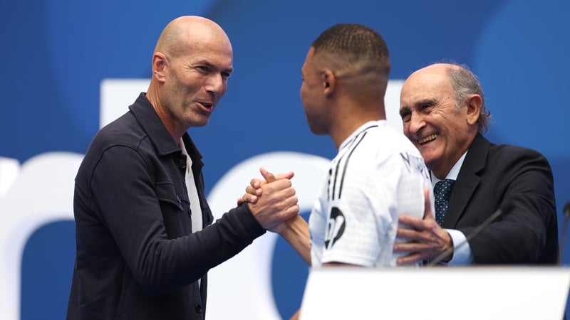 Équipe de France: la discussion entre Zidane et Mbappé sur son positionnement à gauche