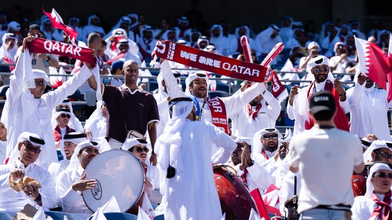 "Beaucoup d’entre nous n’avions jamais mis les pieds dans un stade", le Qatar a financé le voyage de ses supporters à la Coupe du monde