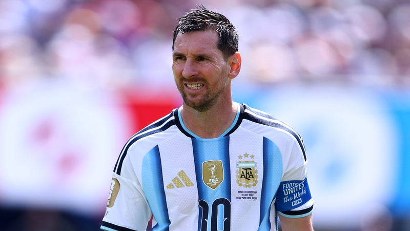 Pourquoi Lionel Messi est encore présent dans la liste de l'Argentine malgré sa retraite internationale
