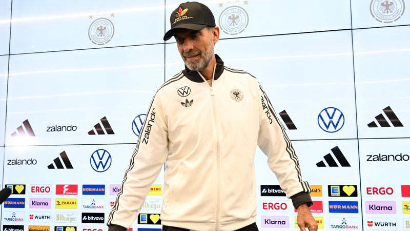 "Redonner ses lettres de noblesse au drapeau": le message fort de Jürgen Klopp face à la montée du nationalisme en Allemagne