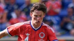 McTominay se rend séparément à Boston après un bug