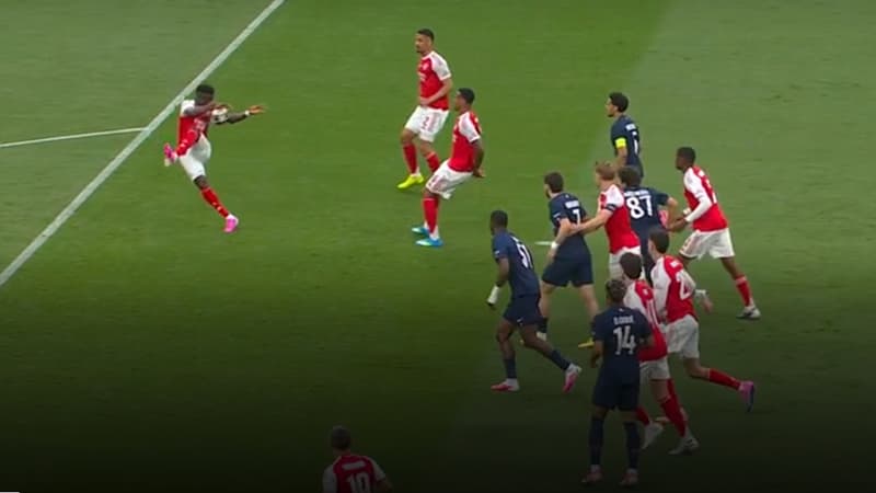 L'action polémique du match PSG-Arsenal: y avait-il une faute de main de Saka et penalty pour les Parisiens?