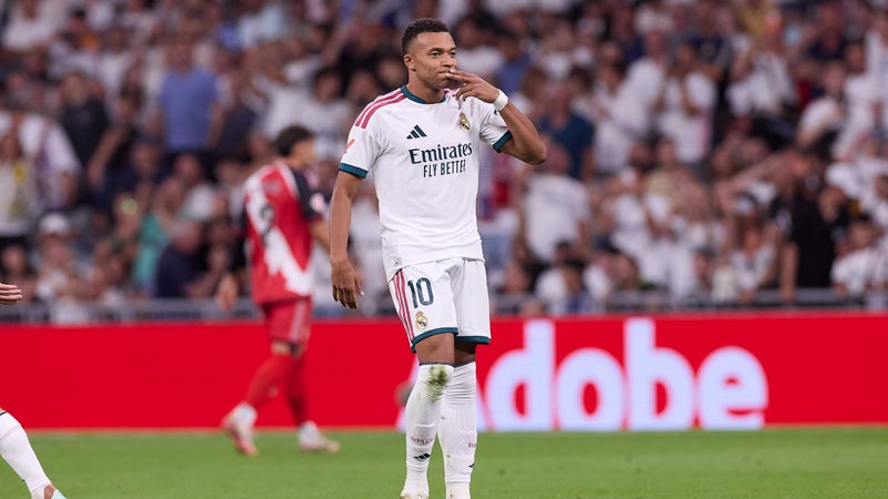 "Yamal a été plus classe", Benatia n'a pas aimé les déclarations de Mbappé sur le Ballon d'or