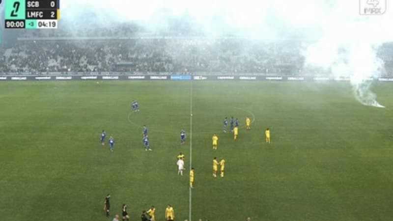 Bastia-Le Mans: match interrompu après des jets de fumigènes sur la pelouse à Armand-Cesari