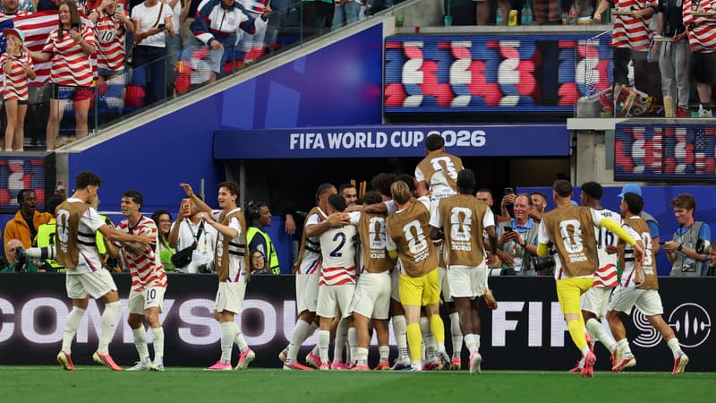 Coupe du monde 2026: "You fucking idiot", un streaker intercepté sans avoir fait un mètre