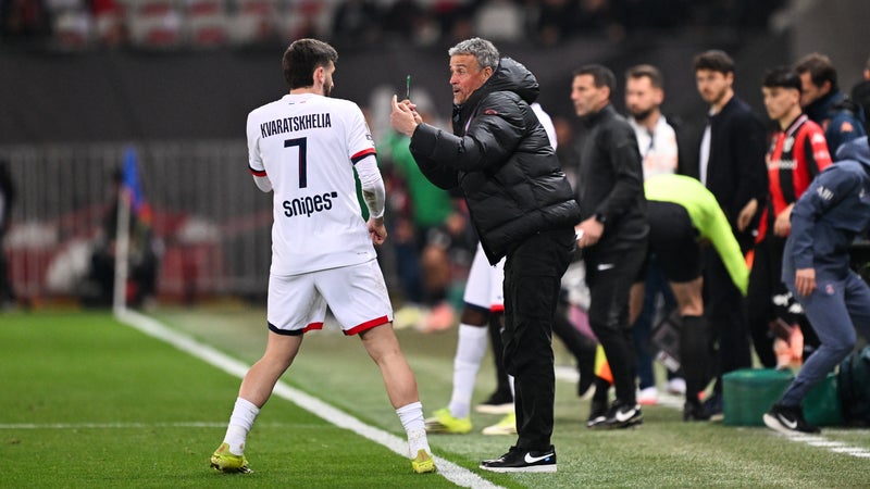 "Tu penses que les joueurs sont intéressés par mon salaire?", Luis Enrique ironise sur ses (très gros) émoluments au PSG