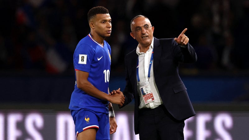 Equipe de France: qui est Mohamed Sanhadji, le "Monsieur sécurité" et confident des Bleus poursuivi par la justice