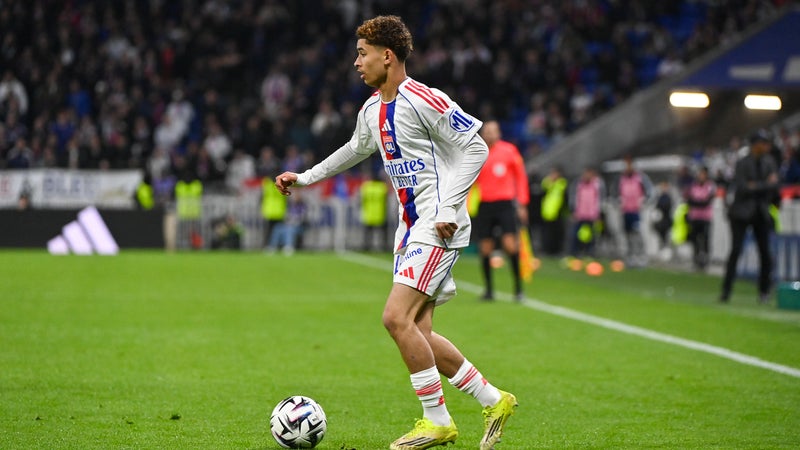 Talent précoce, né à Paris et suivi par plusieurs sélections: qui est Adil Hamdani, le jeune ailier de l’OL visé par le PSG?