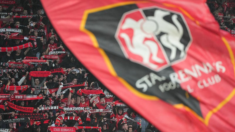 PSG-Rennes: "le défaut d'entretient d'une pelouse n'est pas une circonstance exceptionnelle", Le Stade Rennais pousse pour recevoir deux fois Paris en Ligue 1