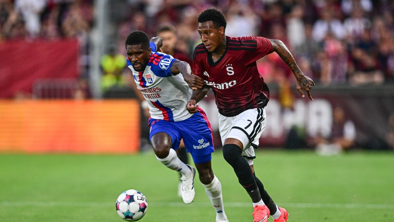 Sparta Prague-OL: les Lyonnais s'inclinent logiquement et devront impérativement s'imposer au retour