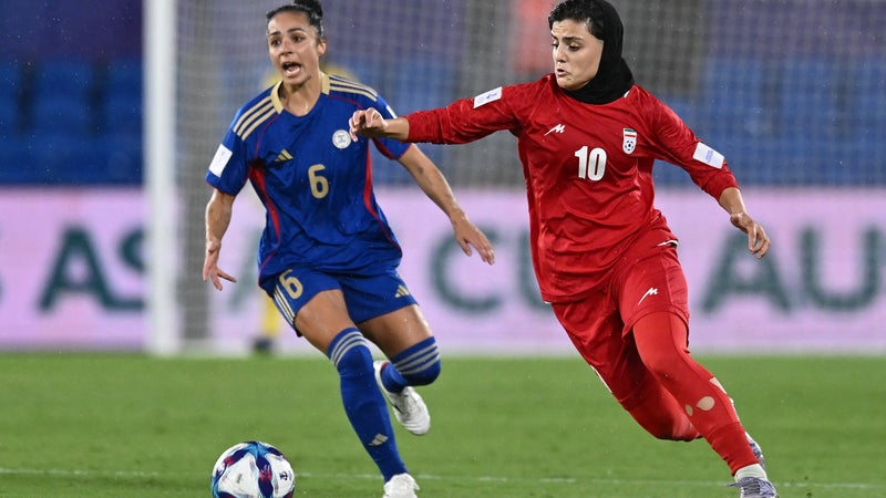 Après leur demande d'asile, deux anciennes footballeuses iraniennes se disent "fières" de devenir australiennes