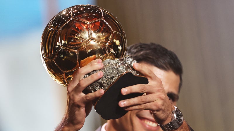 Ballon d'or 2026: avec Quinones mais pas Doué ni Barcola… Comment la liste des 30 nommés est-elle établie?