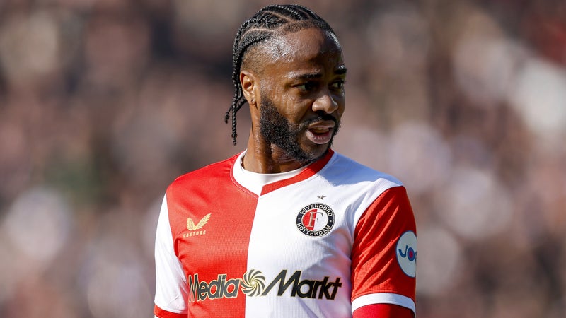 Du gaz hilarant dans sa Lamborghini: Raheem Sterling plaide coupable pour conduite dangereuse après un accident de la route