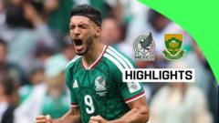 Trois cartons rouges distribués alors que le Mexique bat l'Afrique du Sud lors du match d'ouverture de la Coupe du monde