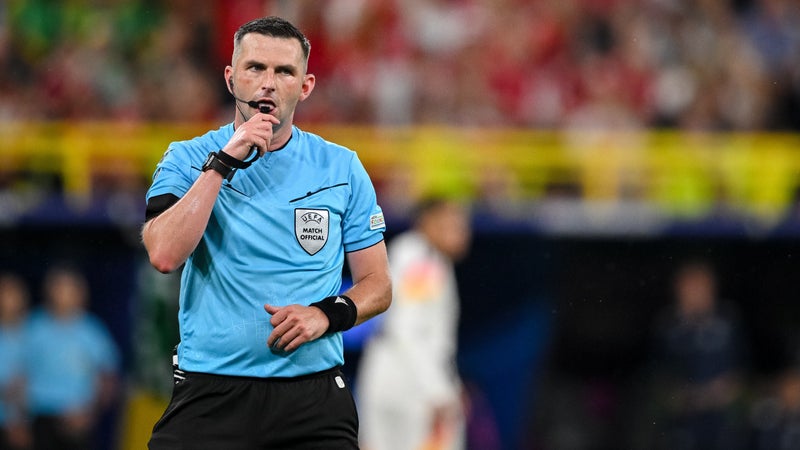 PSG-Barça: l'arbitre du choc est connu (et c'est un bon souvenir pour les Parisiens)