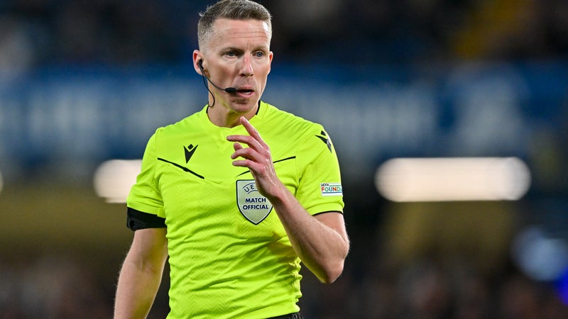 Liga: on connaît l'arbitre du prochain Clasico Barça-Real Madrid (et ça fait déjà débat en Espagne)