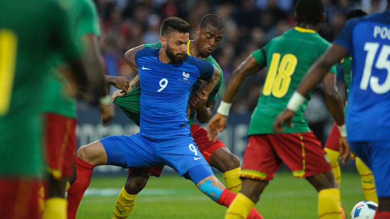 "Ces cons chantaient 'je suis le mal aimé'": quand les Bleus se moquaient des sifflets contre Olivier Giroud