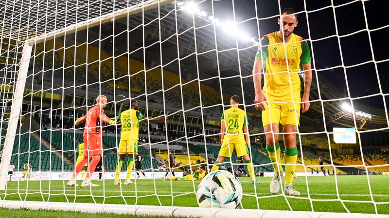 0 point en 3 matchs de Ligue 2: le cauchemar continue pour le FC Nantes, humilié à domicile par Rodez