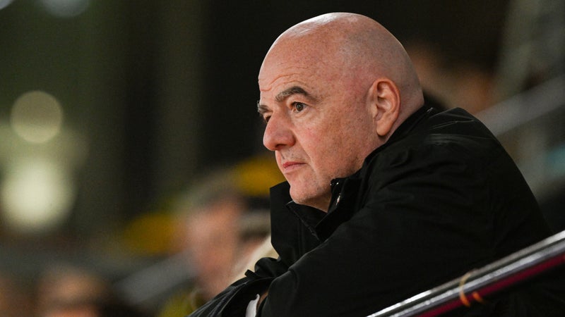 "Vente de la Coupe du monde": mais qui pourrait succéder à Gianni Infantino à la tête de la Fifa?